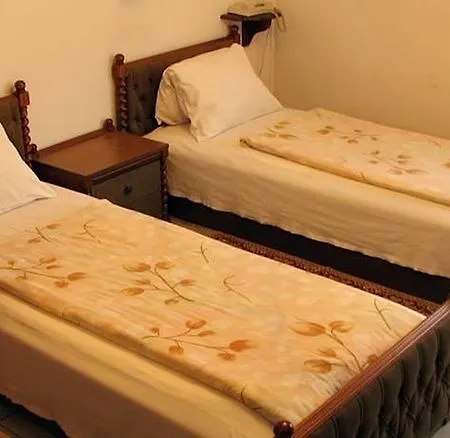 Aparthotel Happy 3*