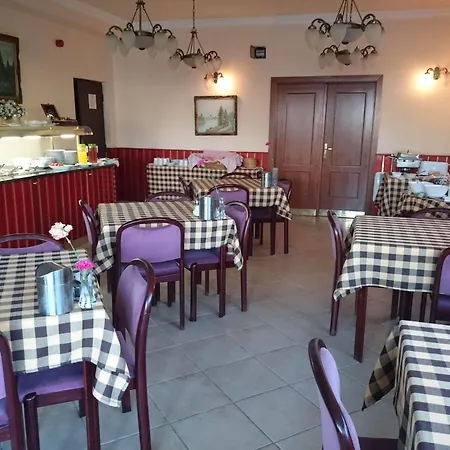 Happy Aparthotel Budapest