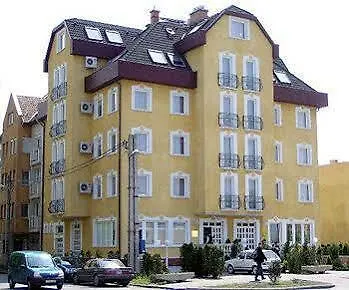 Aparthotel Happy